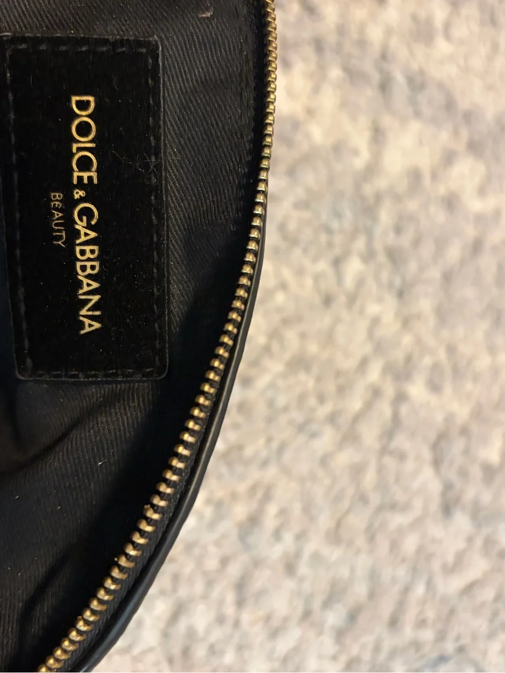 Dolce & Gabbana Beauty Black Velvet Cosmetic Makeup Bag Pouch Gold Zipper